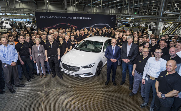Opel insignia nowej generacji już w produkcji. Pierwszy model trafi do Polski