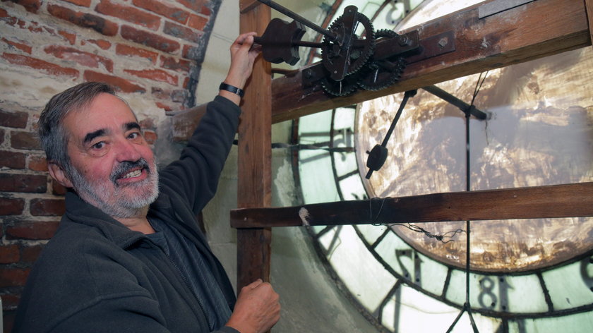Andrzej Kaszyński jest zegarmistrzem od 1984 roku