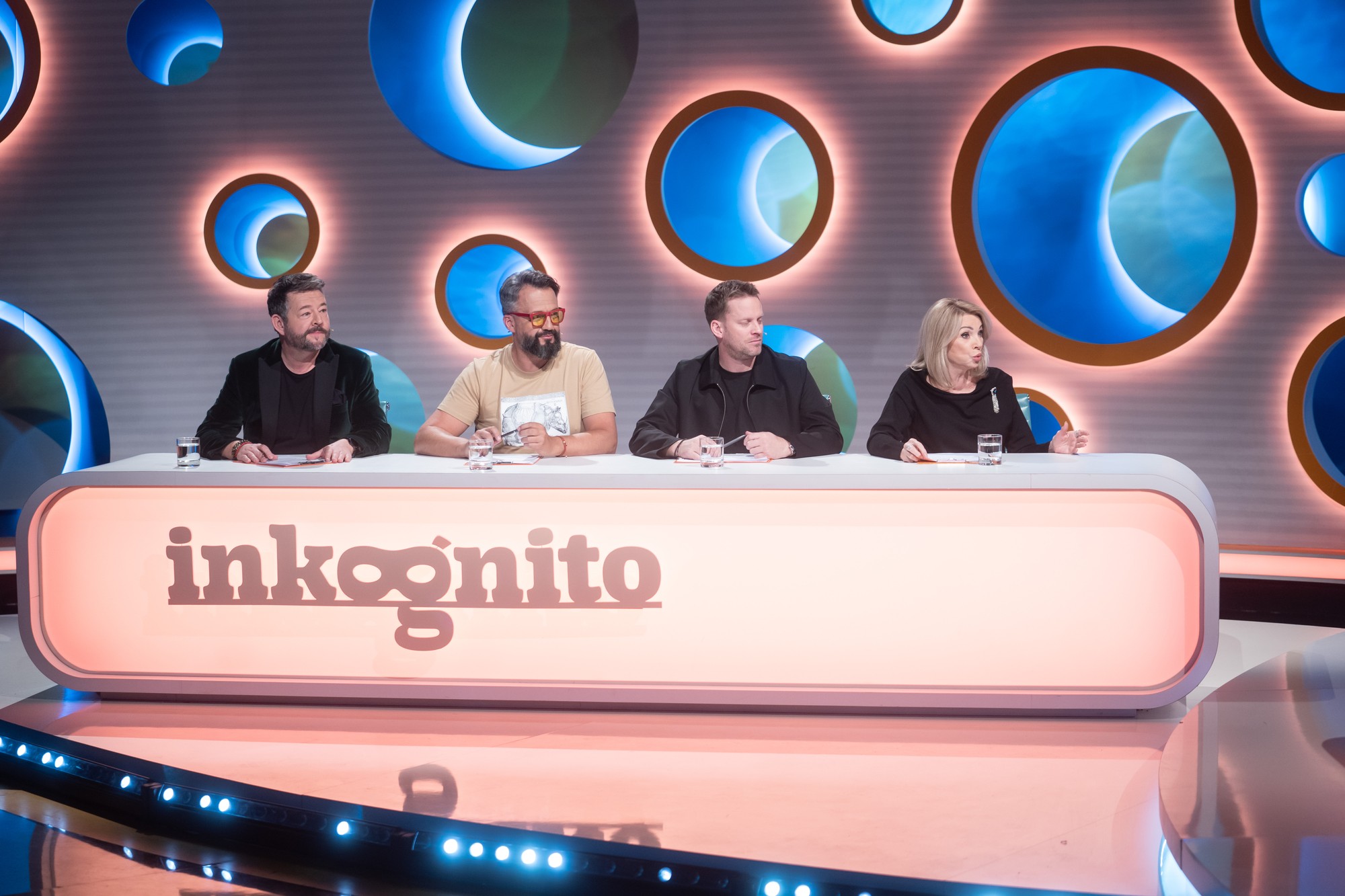 Šou Inkognito - Michal Hudák, Marián Čekovský, Jakub Prachař a Zdena Studenková.