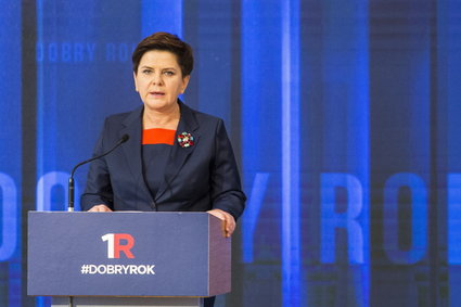 Premier Beata Szydło podsumowuje pierwszy rok rządów PiS