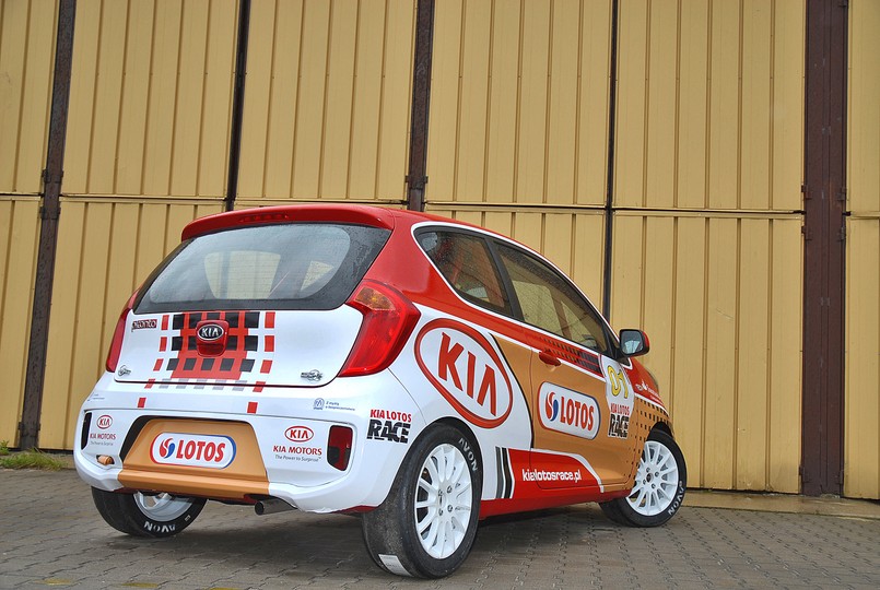 Kia picanto race