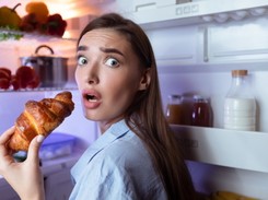 6 niezdrowych zachowań żywieniowych związanych z pandemią. Co powinno niepokoić?