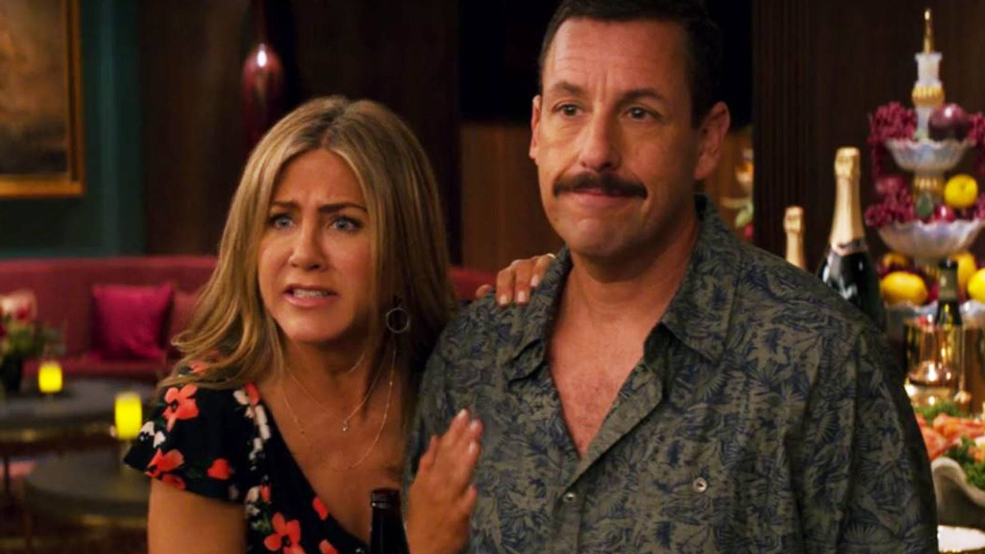 Adam Sandler és Jennifer Aniston vígjáték szinkronos előzetes - Noizz