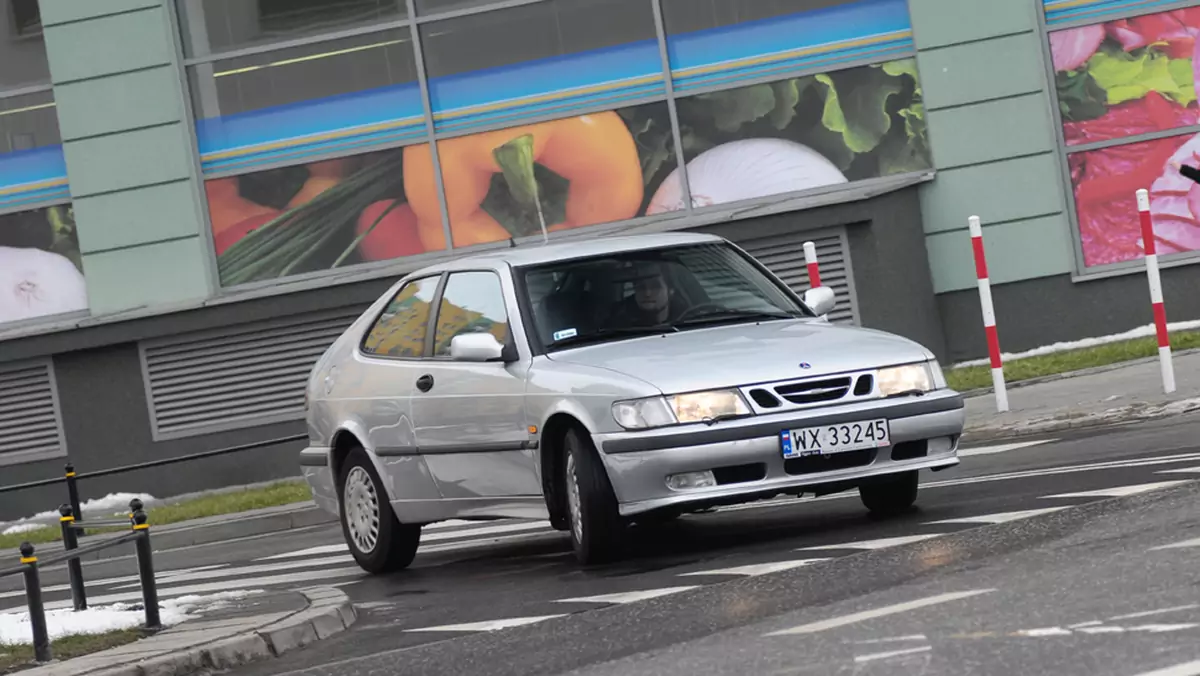 Saab 9-3 2.0 Turbo - Z pozoru na każdą kieszeń