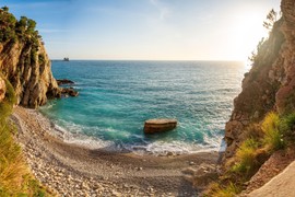 Predstavljamo 5 NAJLEPŠIH PLAŽA u Crnoj Gori do kojih se lako stiže: Jedna je doslovno kao da ste na MALDIVIMA, a evo gde će vas dočekati HLAD ČEMPRESA I BOROVA