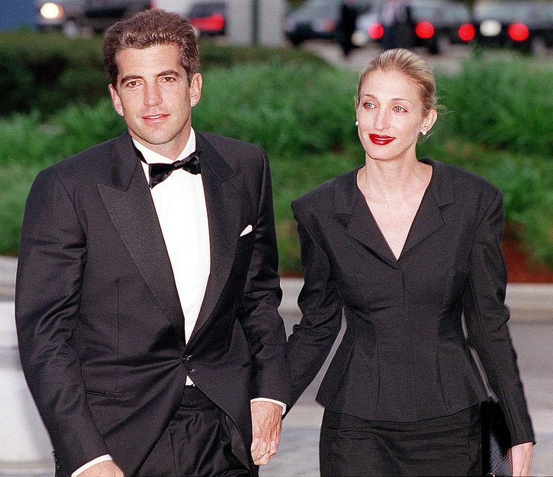 John F. Kennedy Jr i Carolyn Bessette Kennedy, maj 1999 r.