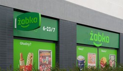 Do której otwarta jest Żabka w Wigilię? Godziny otwarcia