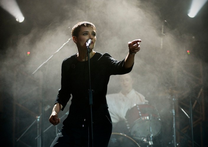 Savages – 'Silence Yourself'