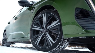 masz takie opony? aż 11 modeli zawiodło. eksperci ostrzegają