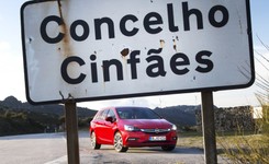 Nowy opel astra sports tourer czyli kombi. Ile spala i jak jeździ? Sprawdziliśmy na 93 zakrętach najpiękniejszej drogi świata. WIDEO i ZDJĘCIA