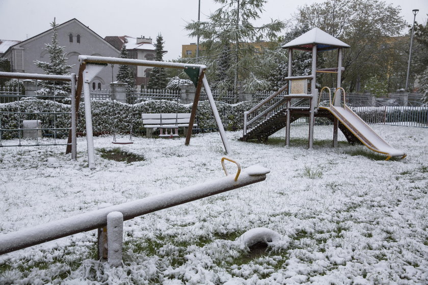 12 maja śnieg sypnął w Łomży