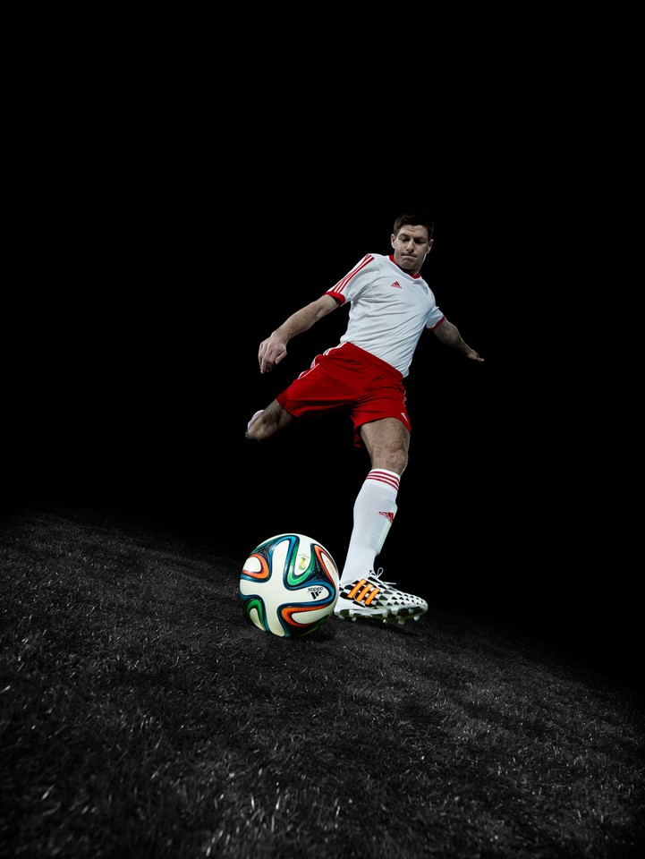 Steven Gerrard - adidas