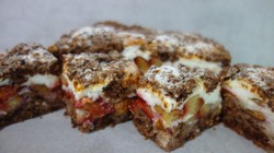 Ciasto śliwkowe z rewelacyjną polewą. Przepyszny przepis od Heni Foks