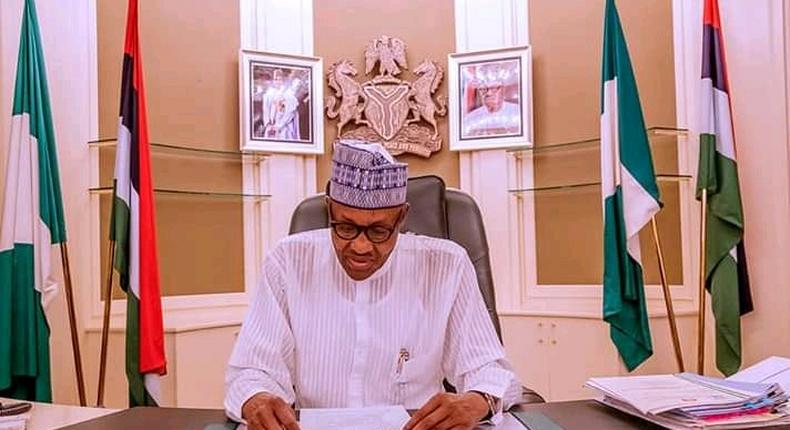 President Muhammadu Buhari asks all ministers to submit status reports about their policies and projects. (Encomium)