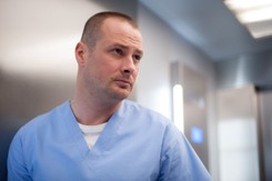 Małaszyński chce odpocząć od seriali. Uśmiercą go w 'Lekarzach'?