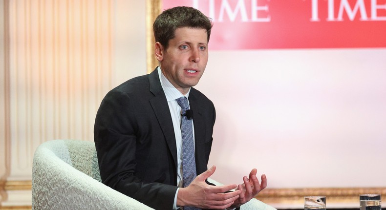 OpenAI CEO Sam Altman said he liked to use a spiral notebook to take notes because he could rip the pages out when necessary.Mike Coppola vua Getty Images