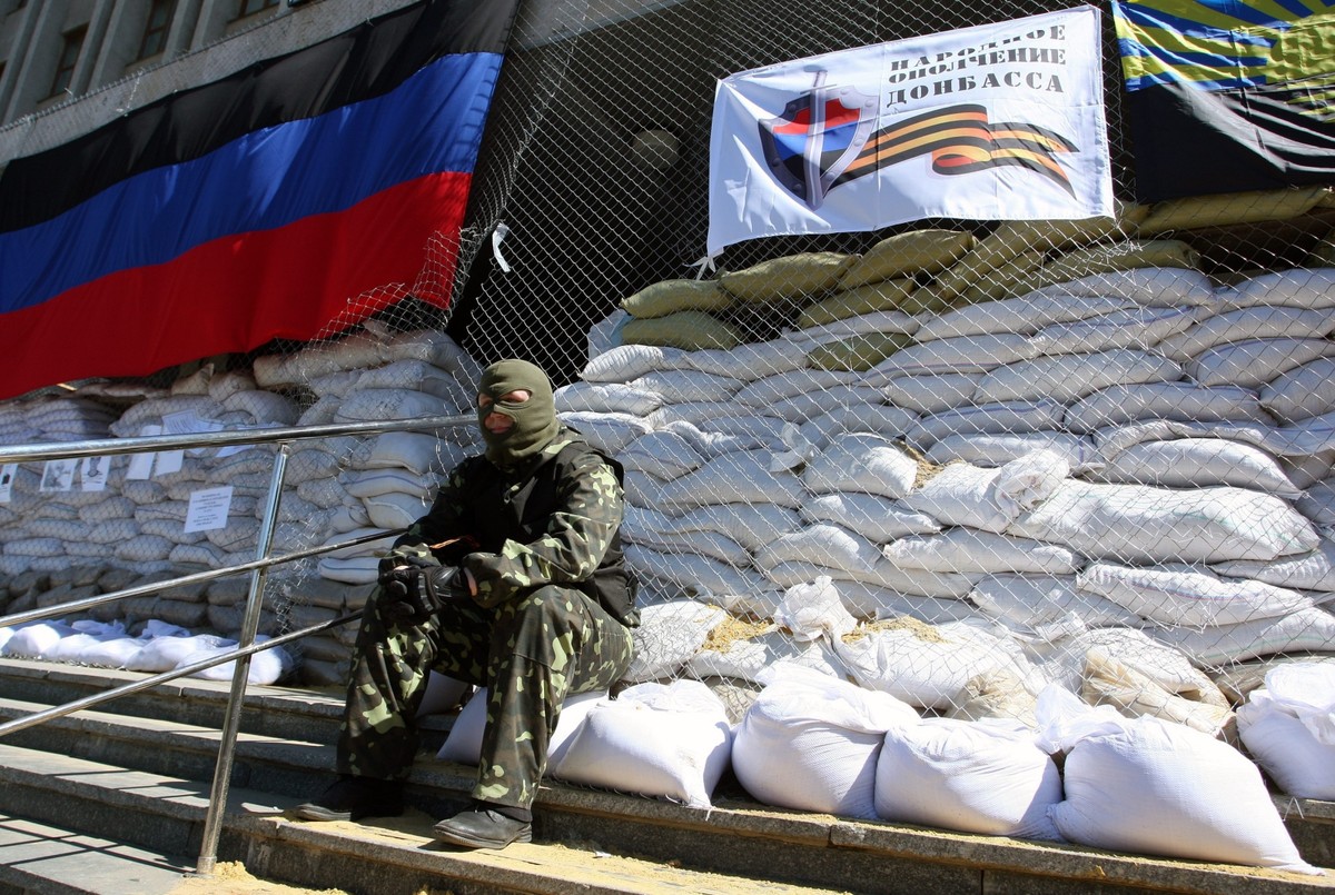 Budynek okupowany w przez pro-rosyjckich aktywistów w Słowiańsku na Ukrainie