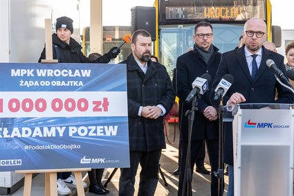 Jest pozew przeciwko PKN Orlen. Firma pokazuje rachunki