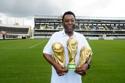 Pele zaczynał na ulicy jako pucybut. Został królem futbolu [SYLWETKA]