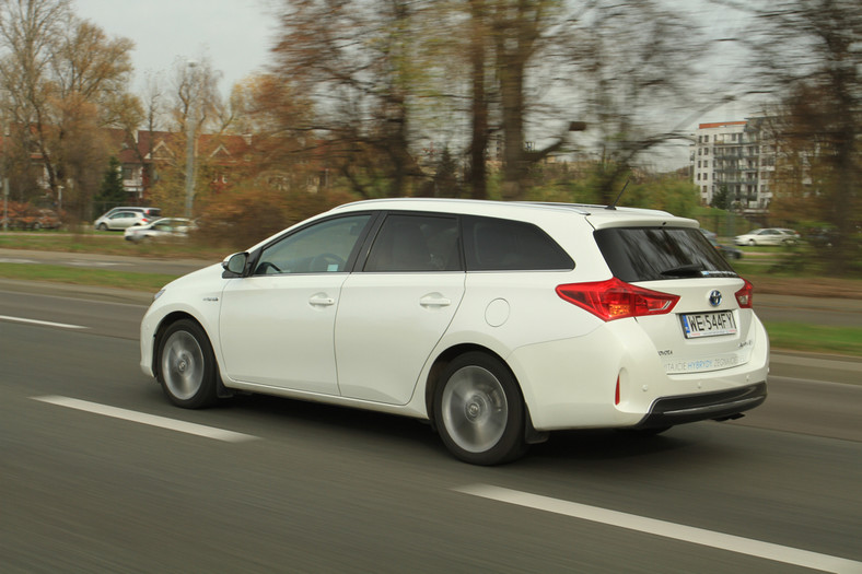 Toyota Auris Hybrid