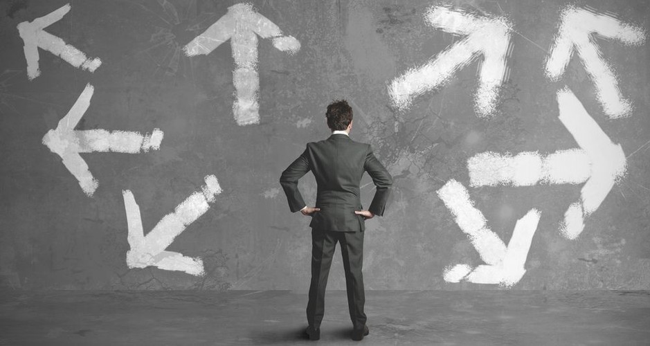 6. Powszechnie jest przekonanie, że kompetentni pracownicy, którzy wykonują swoje zadania, wystarczą. Jeśli firma chce przetrwać, a zespół ma osiągać sukcesy, pracownicy muszą robić więcej, niż tylko to, o co poprosi ich szef. Nie oznacza to dłuższego czasu pracy, ale większą pomysłowość i kreatywność.