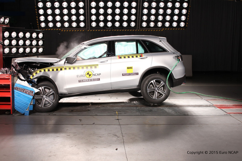 Mercedes GLC - test zderzeniowy
