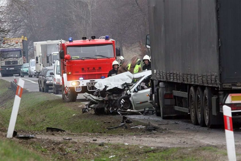 Rozjechał ją TIR. Zdjęcia