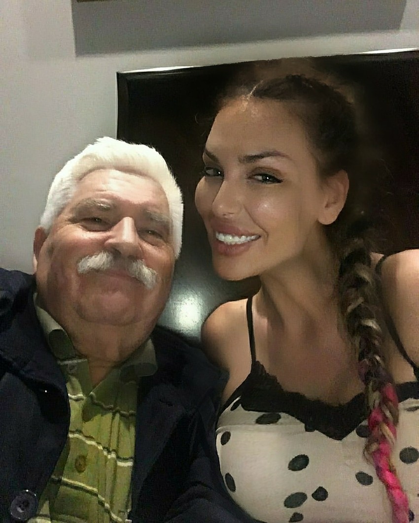 Ava Karabatić sa dedom