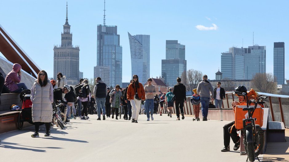 Mieszkańcy Warszawy krytykują nową kładkę