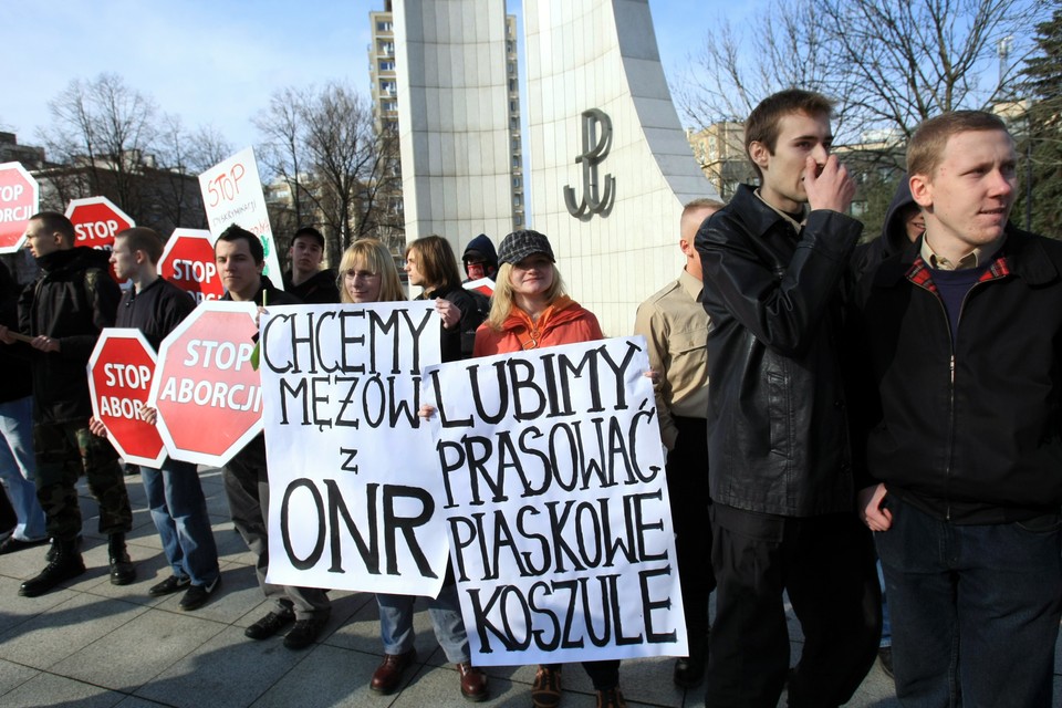 WARSZAWA MANIFA 2008 KOMTRDEMONSTRACJA MW I ONR