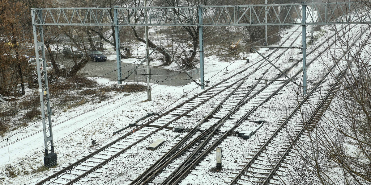 Drogowcy zbudują przejście nad torami