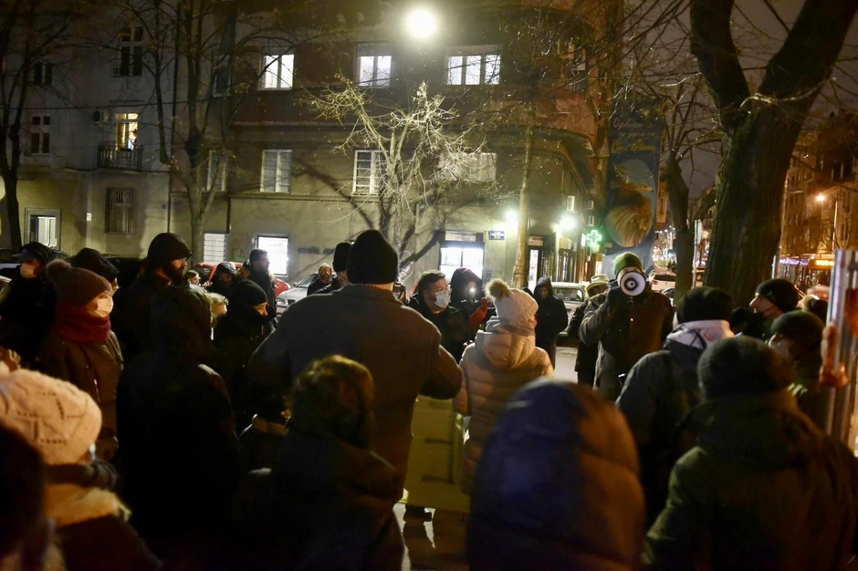 Protest građana na donjem Dorćolu zbog izgradnje trolejbuske okretnice u Dunavskoj ulici
