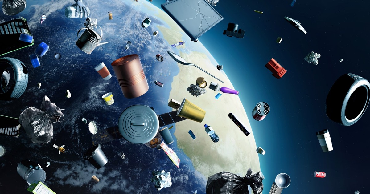 私たちは宇宙に大量のゴミを生み出します。 地球周回軌道上にはゴミ収集車が必要だ
