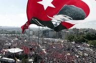 turcja protest flaga z ataturkiem