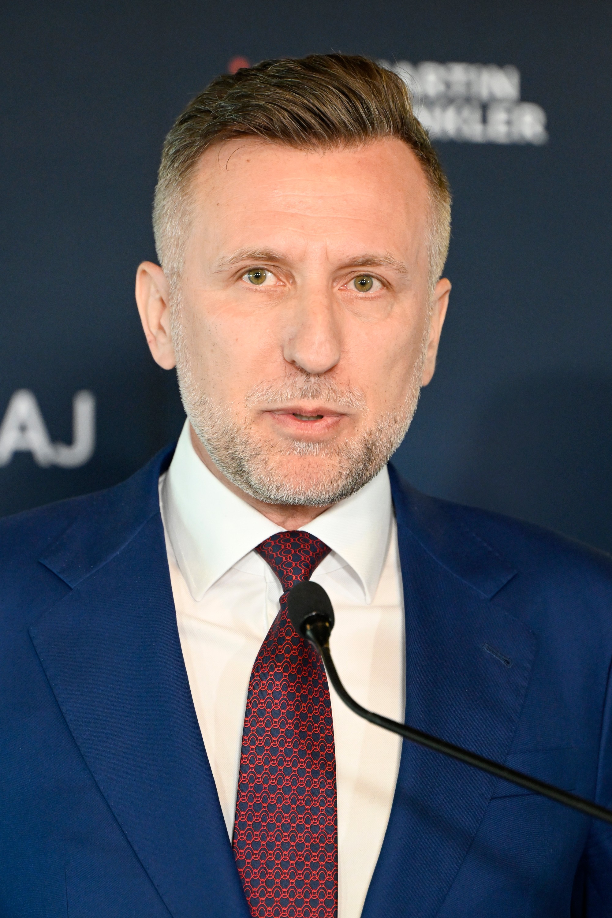 Prvým oficiálnym kandidátom na primátora Bratislavy je Martin Winkler.