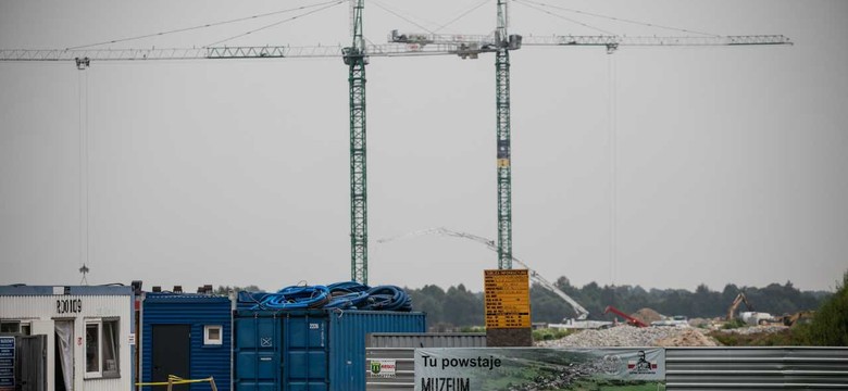 Jedna osoba zginęła w pożarze na budowie Muzeum Bitwy Warszawskiej