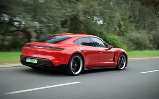 Test Porsche Taycana 4S