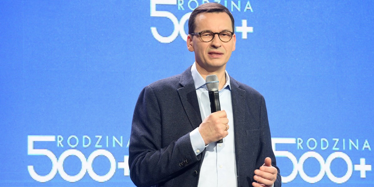 Na zdjęciu premier Mateusz Morawiecki na konferencji poświęconej programowi Rodzina 500+.