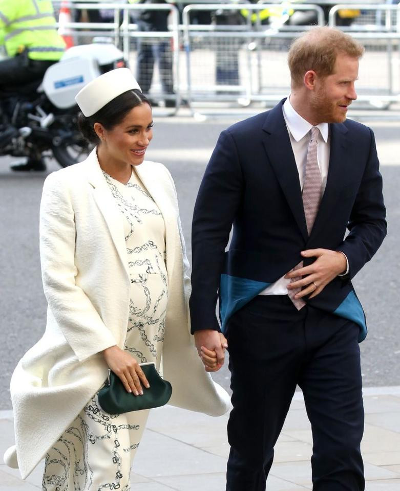 Ciążowe stylizacje Meghan Markle