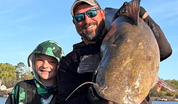 Taker sa tatom i ulovom