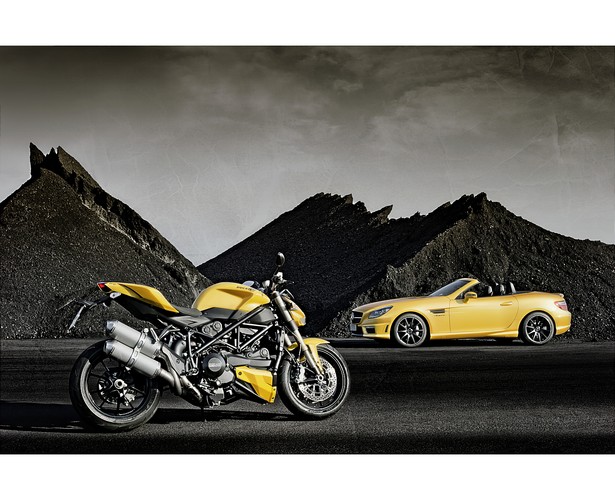 Mercedes SLK 55 AMG i Ducati Streetfighter 848