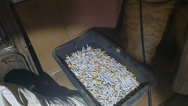 Policjanci z Wołomina zatrzymali pół miliona nielegalnych papierosów