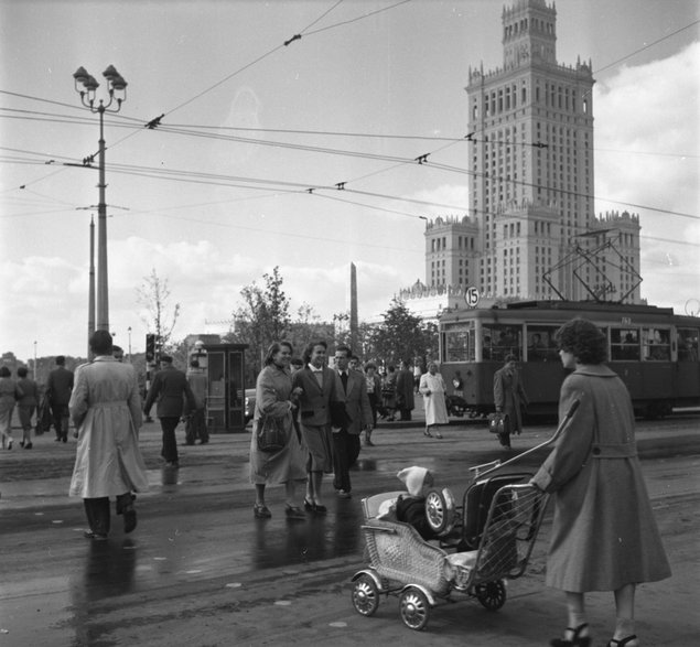 Pałac Kultury i Nauki w 1955 r.