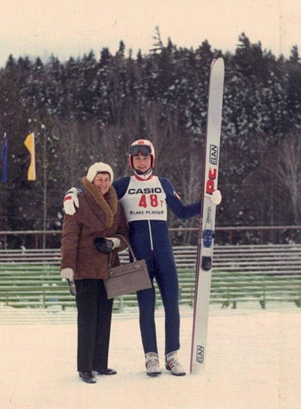 Bogdan Papierz z mamą w USA w 1986 r. 