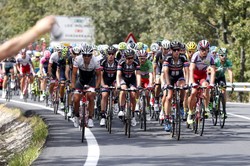 Vuelta a Espana: Majka trzeci w klasyfikacji łącznej. Aru znów liderem