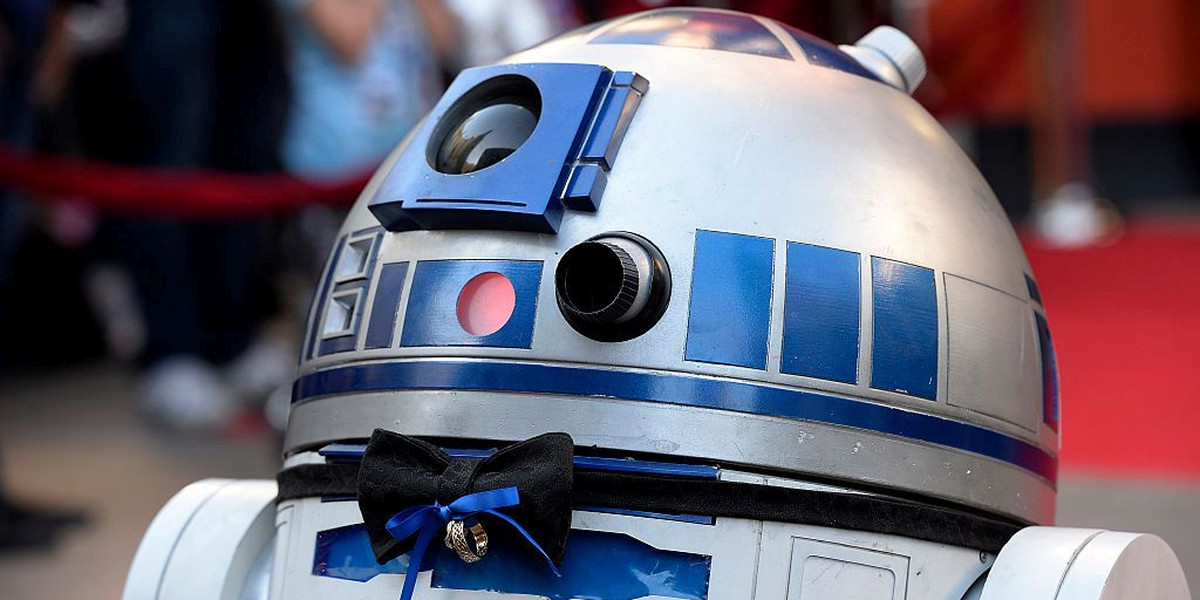 R2-D2 występuje w "Gwiezdnych wojnach" od pierwszej części sagi