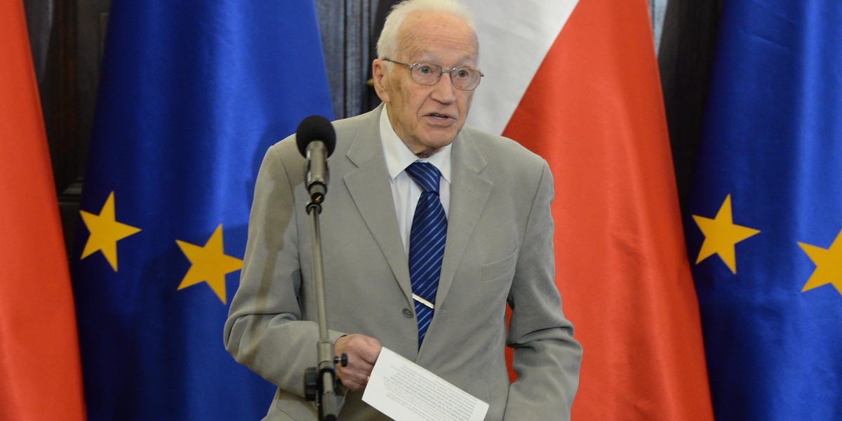 Prof. Iwo Białynicki-Birula