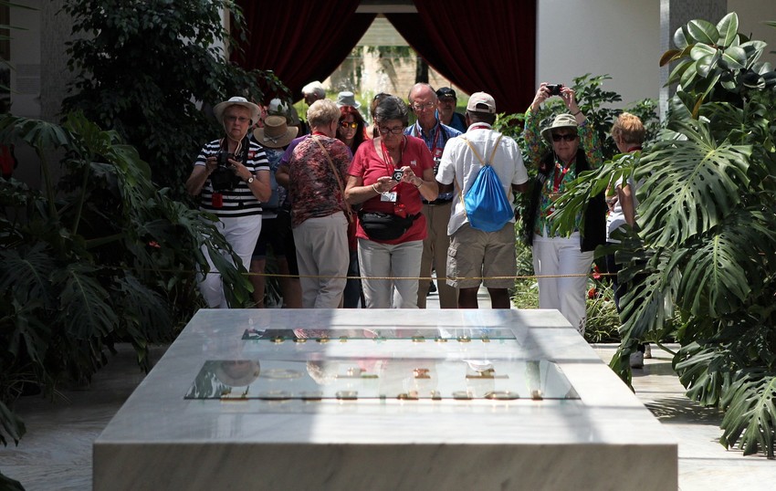 Već 14 godina ova gradska kafana privlači veliki broj Beograđana i turista, koji žele da makar na trenutak ožive i duh SFRJ.