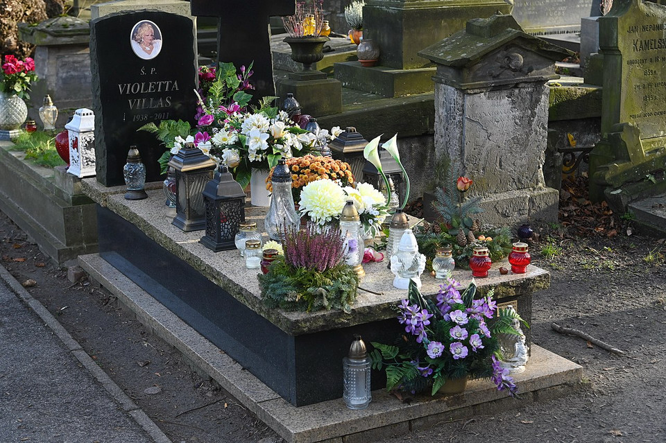 W pogrzebie Violetty Villas wzięło udział kilka tys. osób