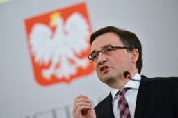 Ziobro: Wyciągnąłem konsekwencje wobec prokuratora w związku z zawiadomieniem Czarneckiego ws. KNF